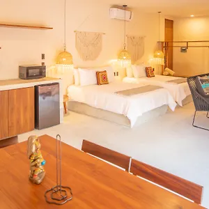 **** Hotel Nuee & Club Mexiko